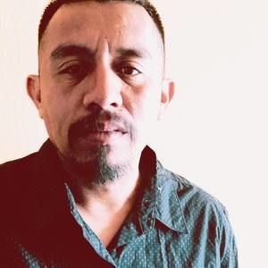 Meet your Posher, Moises